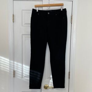 Style & Co. Black Skinny Leg Stretch Jeans, size 12 Short